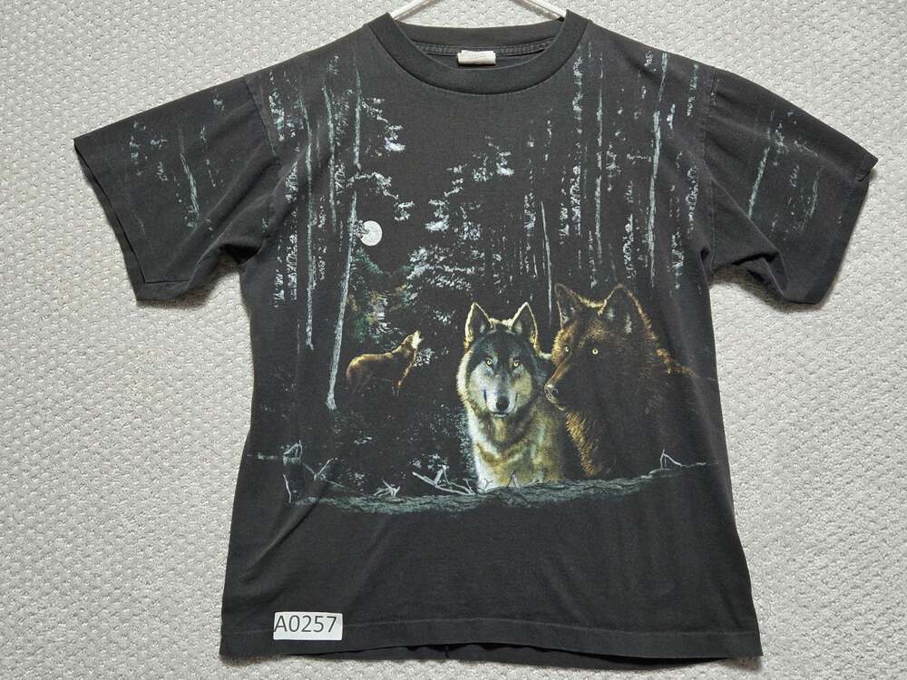 Vintage Artisans Wolf Pack Forest Wildlife Graphic T-Shirt Medium